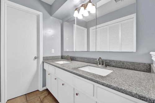 403 Pebblebrook Dr, Taylor Lake Village TX  77586-6012 exterior