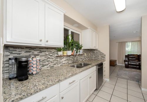 2804 Westwood Main Dr, Bryan, TX 77807-2613