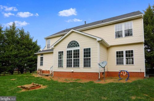 49 Pebble Beach Cir, Charles Town WV  25414-4061 exterior