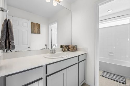 9254 Sedalia St, Denver CO  80022-8853 exterior