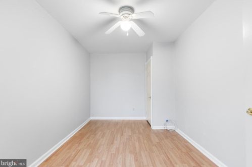 2404 9 St, Philadelphia PA 19133-0016 exterior