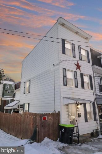 407 Market St, Primrose, PA 17901-2630