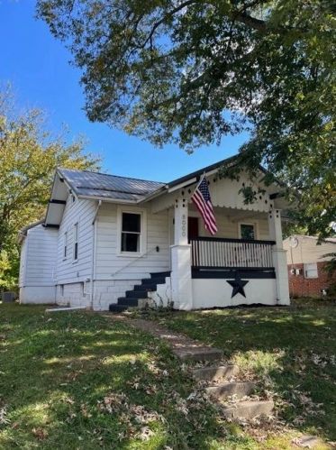 8000 Camner Ave, Cincinnati, OH 45236-2712