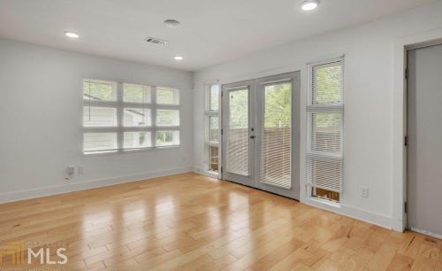 1816 Evans Dr, Atlanta GA  30310-4820 exterior