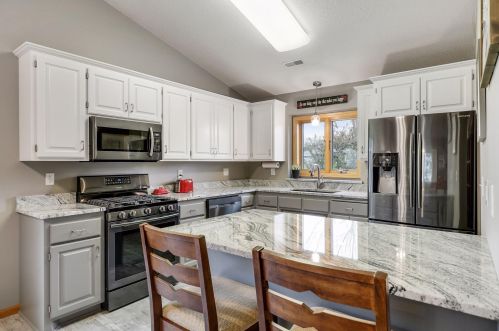 452 3rd St, Douglas, MN 55003-1440