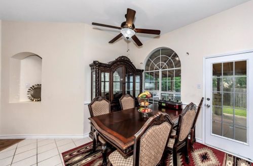 7625 Lawnsberry Dr, Fort Worth TX  76137-4379 exterior