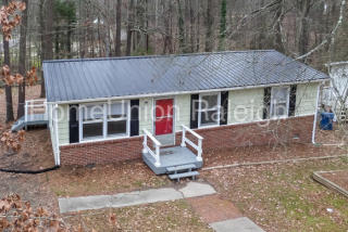 2631 Glenbrook Dr, Durham NC  27704-3317 exterior