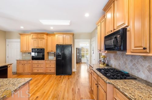 112 Camilla Dr, Carrollton GA  30116-1835 exterior
