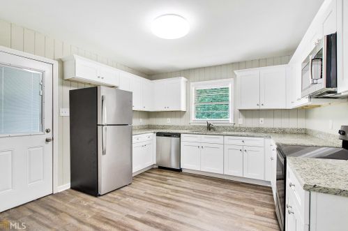 970 Burnt Hickory Dr, Atlanta GA  30311-3020 exterior