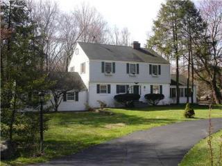 227 Leroy Ave, Tokeneke, CT 06820-3420