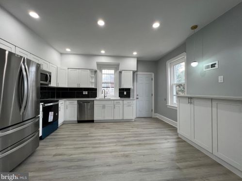 551 Gilham St, Philadelphia PA  19111-5230 exterior