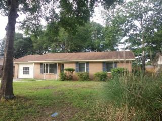 137 Edgefield Dr, Summerville, SC 29483-4405