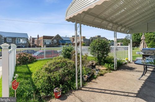 8145 Brous Ave, Philadelphia, PA 19152-3101