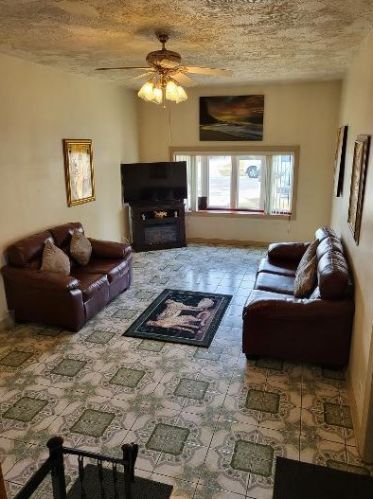 4009 Wesley Ter, Schiller Park, IL 60176-2137