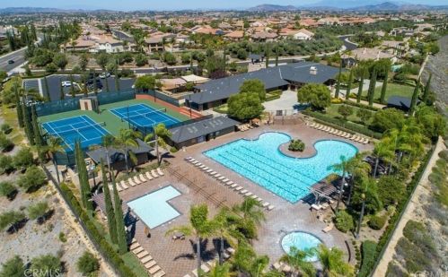 44260 Nighthawk Pass, Temecula CA  92592-1388 exterior
