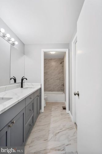 5484 Green Dory Ln, Columbia MD  21044-1912 exterior