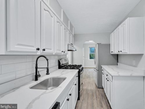 9121 Kimes St, Silver Spring MD 20901-3727 exterior