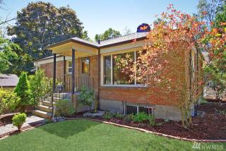 121 143rd St, Seattle, WA 98133-6802