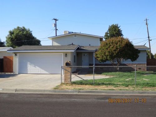 245 Beverly Dr, Clovis, CA 93612-2672