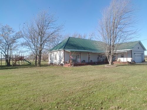 144 680th Ave, Farlington, KS 66734-4011