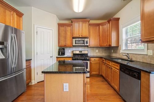 55 Ashley Pointe Dr, Hiram, GA 30141-4843