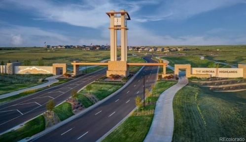 23990 34th Ave, Denver CO  80019-5304 exterior