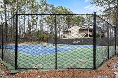 1201 Country Park Dr, Smyrna GA  30080-8226 exterior