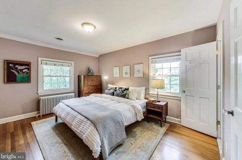 610 Ellsworth Dr, Silver Spring MD 20910-4301 exterior