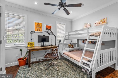 854 Front St, Philadelphia PA 19147-4341 exterior