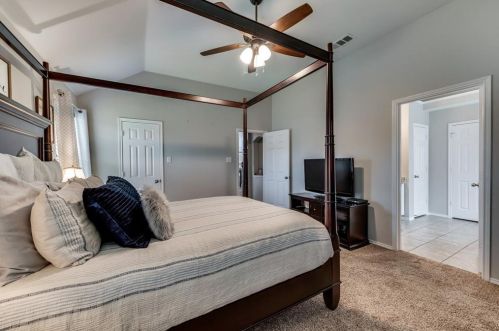 509 Flowering Plum Ln, Fort Worth TX  76140-6558 exterior
