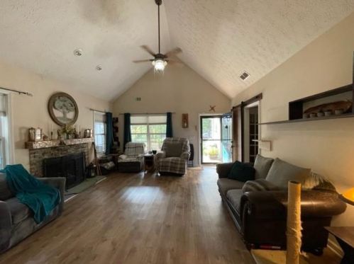 2609 Lake Capri Dr, Conyers, GA 30012-2939
