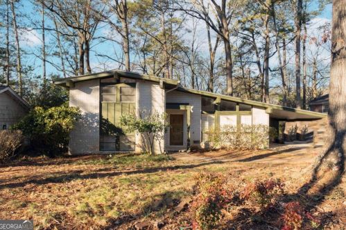 4330 Hickory Wood Ln, Atlanta GA  30360-2620 exterior