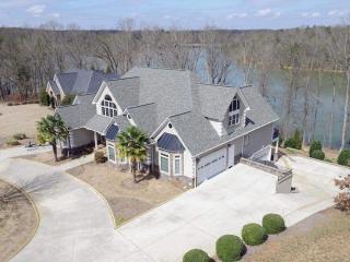 126 Topsail Dr, Anderson, SC 29625-6236