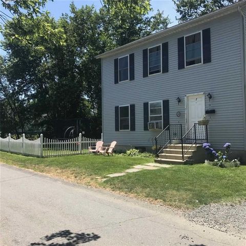 7 Rosa Rd, Middletown, RI 02842-4843