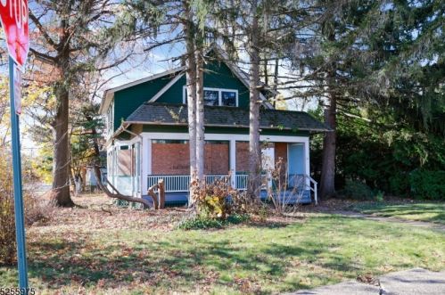 113 Delacy Ave, Plainfield, NJ 07060-4313