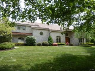 3652 Barrington Dr, Allentown, PA 18104-1760