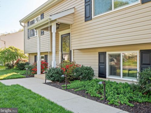 5812 Heming Ave, Springfield, VA 22151-2716