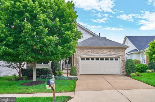 6051 Gallant Fox Ct, Gainesville, VA 20155-6677