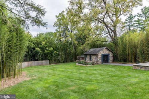 29 Cleveland Ln, Princeton NJ  08540-3049 exterior