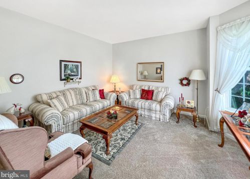 244 Kimberwicke Dr, Charles Town, WV 25414-3314