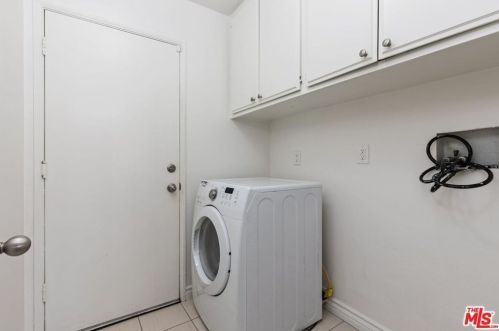 9193 Middlefield Dr, Riverside CA  92508-6258 exterior