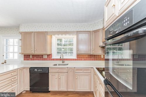 13825 Gate Dr, Silver Spring MD 20906-2208 exterior