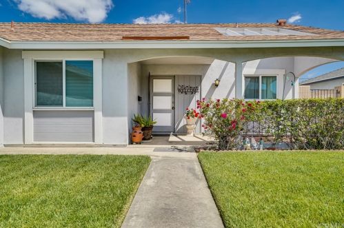 11831 Dogwood Ave, Santa Ana, CA 92708-2630