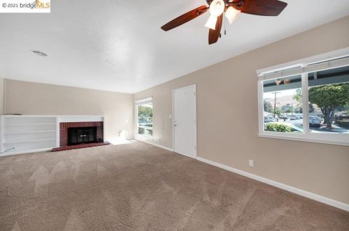 28415 Pacific St, Hayward, CA 94544-5405
