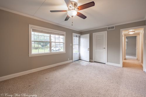 412 Cottage Row, Sycamore, IL 60178-2106