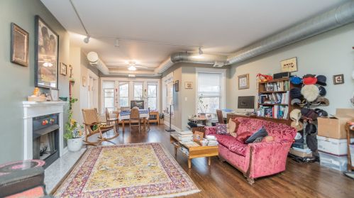 1633 Estes Ave, Chicago, IL 60626-4419