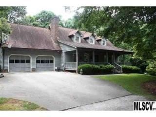 3351 30th St, Hickory, NC 28601-9202