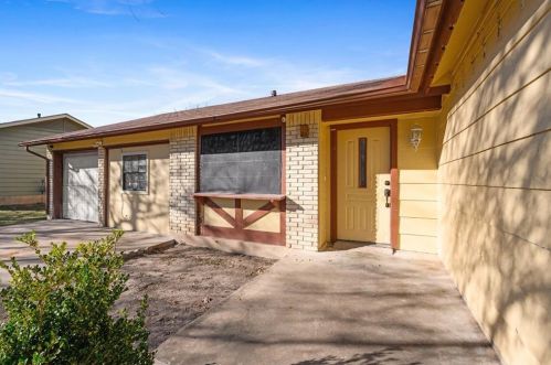 2110 Brandywine Ln, Austin TX  78727-4303 exterior