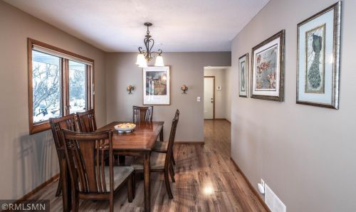 2437 Hillside Rd, Saint Paul MN  55110-5535 exterior