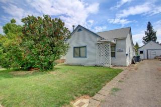 904 Wabash Ave, Medford, OR 97504-6251